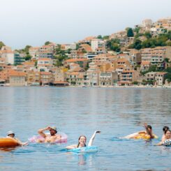 Contiki travellers in Croatia - Makarska
