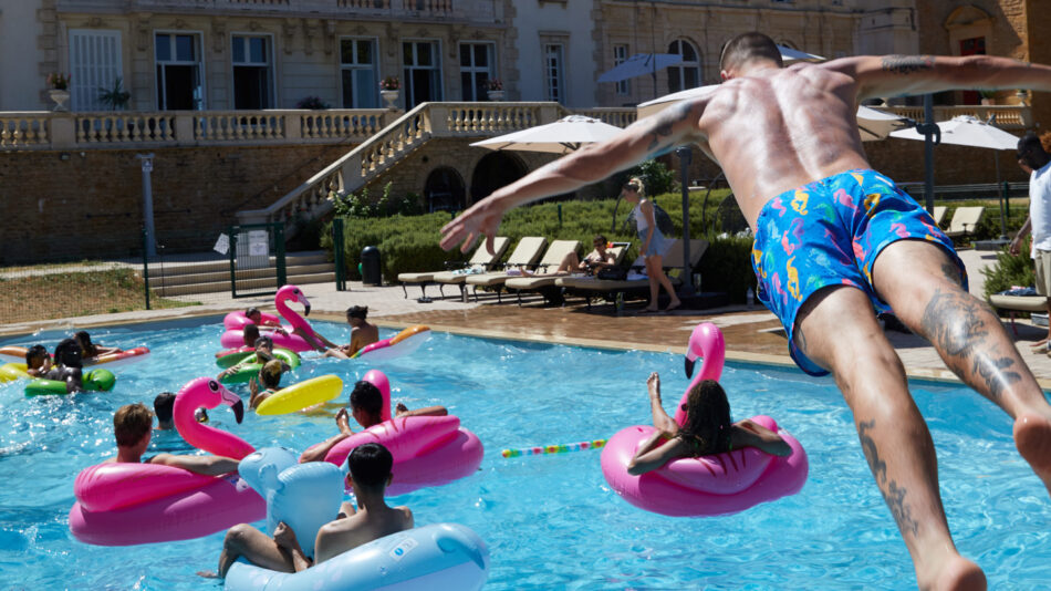 Contiki chateau pool party